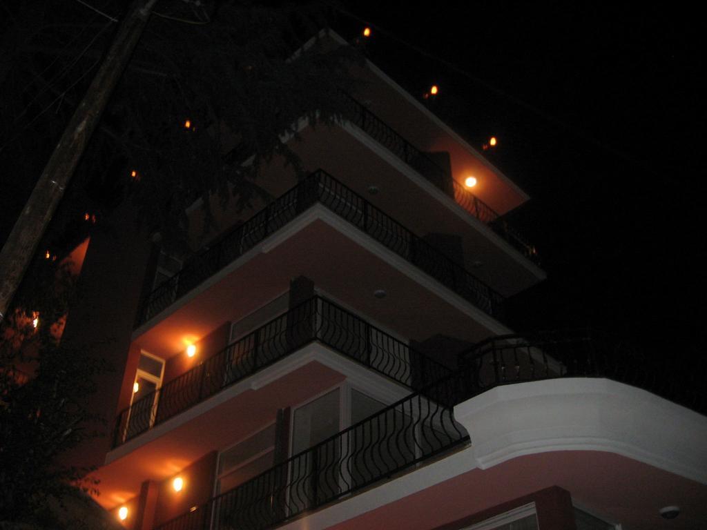 Villa Eros Apartments 2 Struga Buitenkant foto